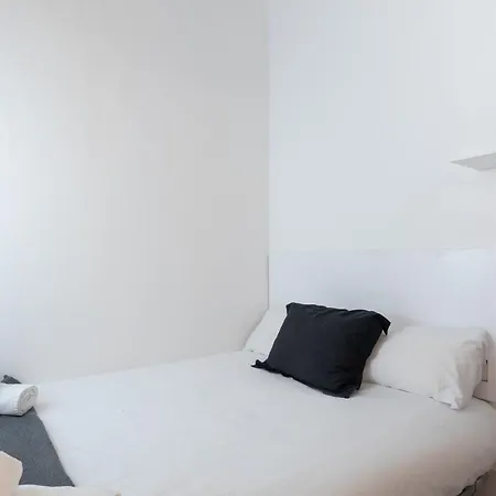 Housalia Lepant 3 Bedroom Apartment 300 Meters De Sagrada Familia Barcelone Extérieur photo