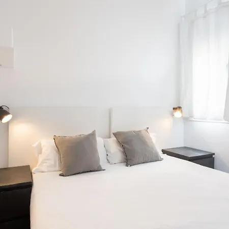 Housalia Lepant 3 Bedroom Apartment 300 Meters De Sagrada Familia Barcelone Extérieur photo