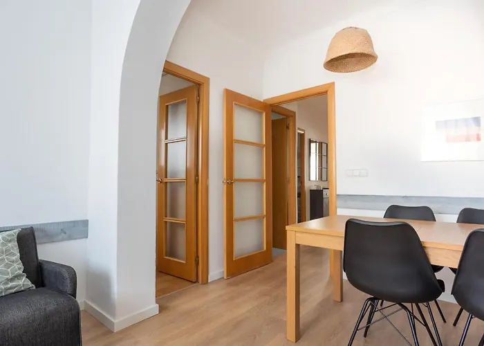 Housalia Lepant 3 Bedroom Apartment 300 Meters De Sagrada Familia