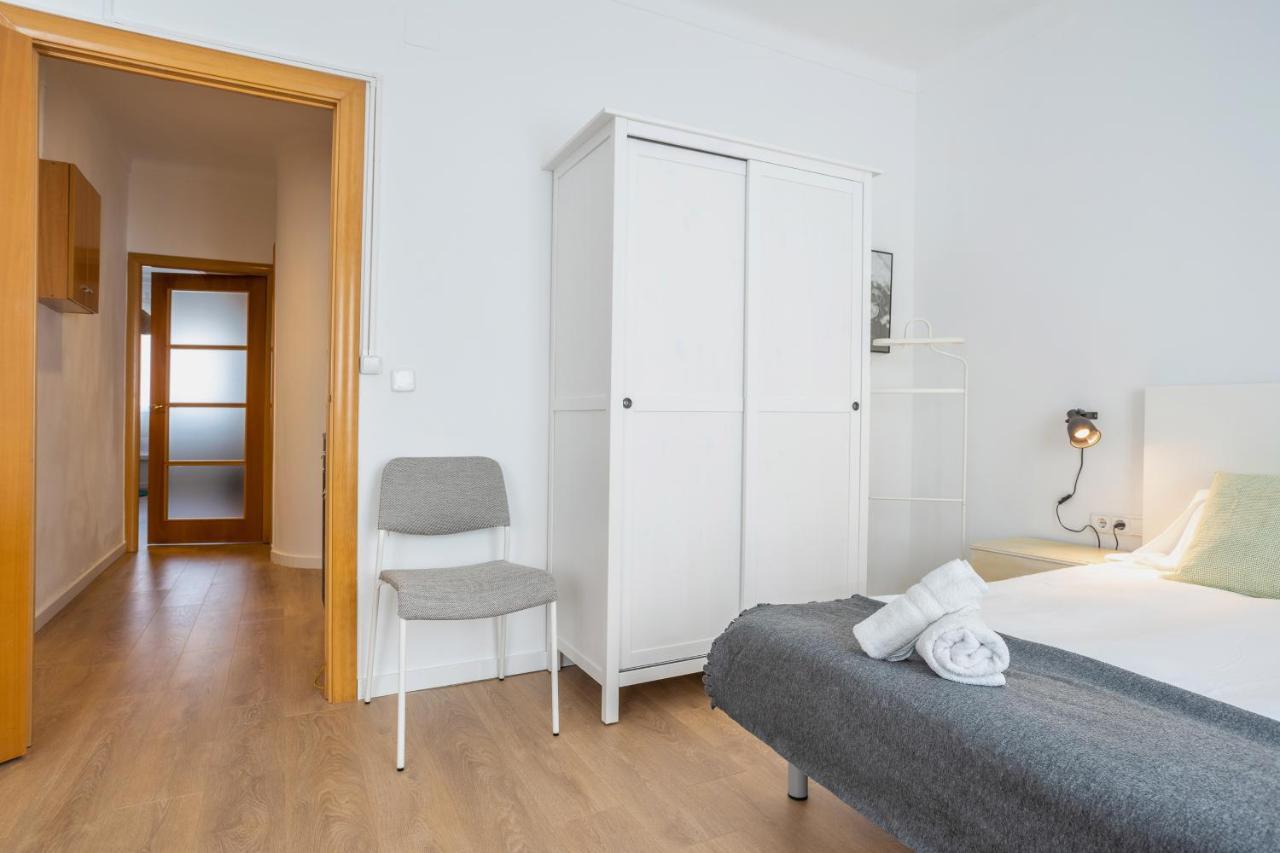 Housalia Lepant 3 Bedroom 300 Meters De Sagrada Familia Apartment *